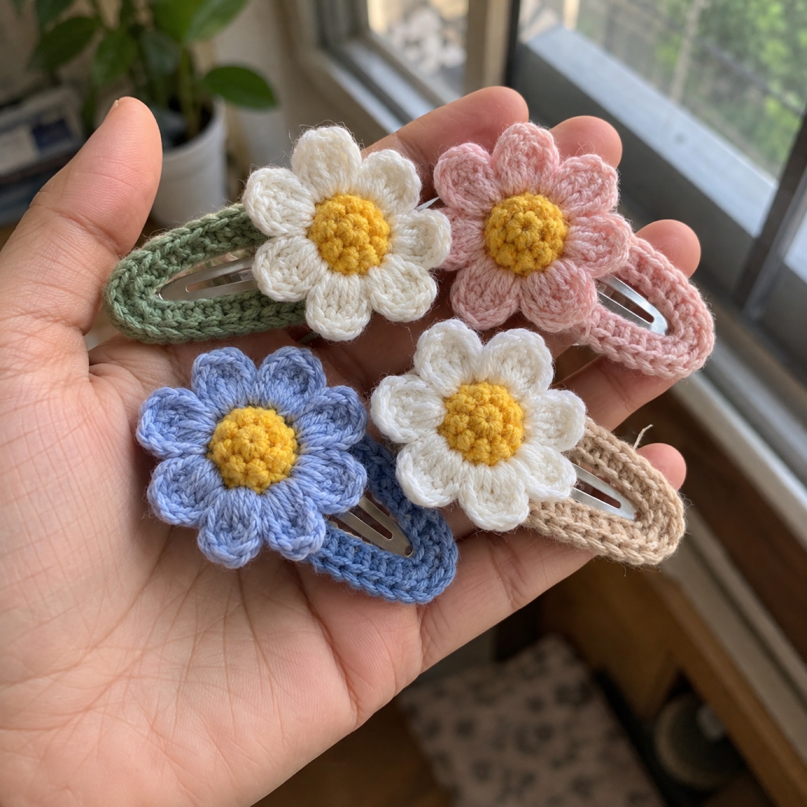 Close-up of the stitches on the Daisy Snap Clips (Set of 4)